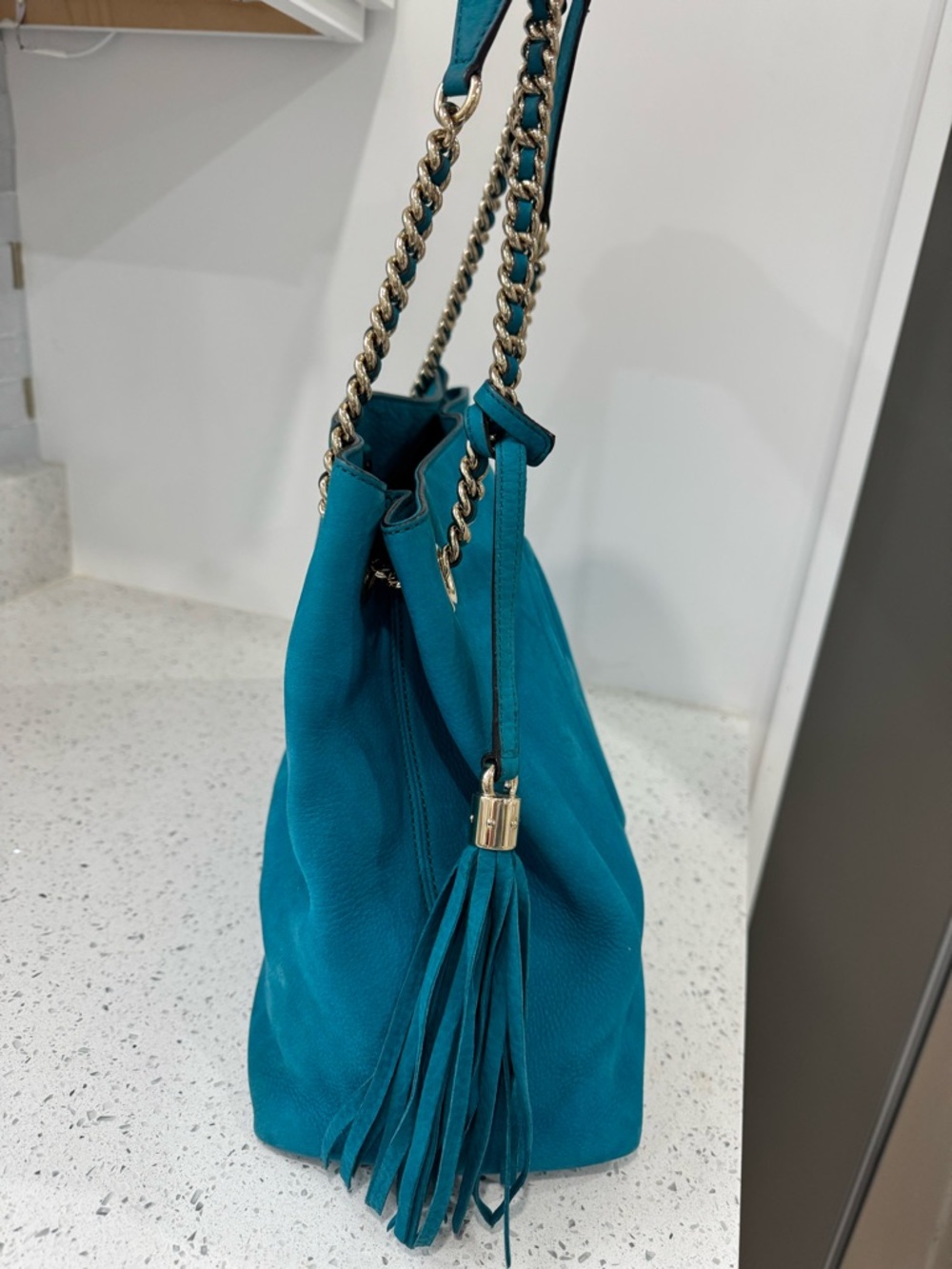 Gucci Soho  Teal Leather Shoulder Bag with Gold Chain Strap - Picture 4 of 11